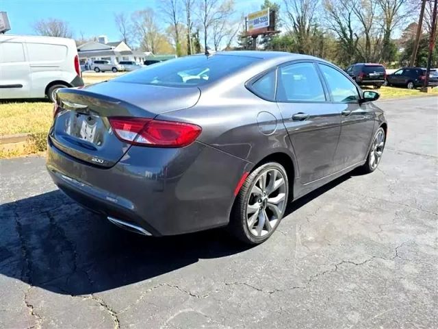 2015 Chrysler 200 - Image 5