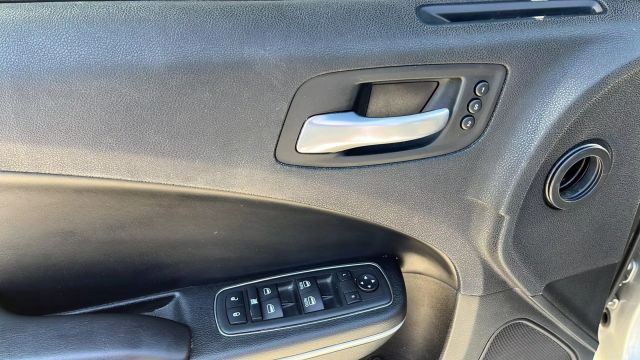 2020 Dodge Charger - Image 17