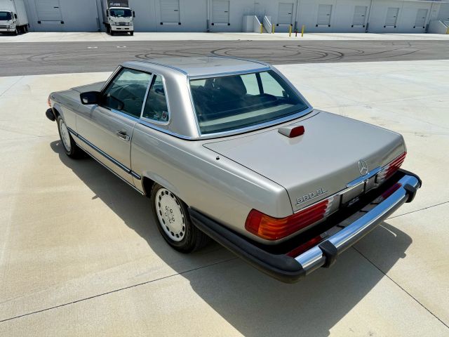 1987 Mercedes-benz 560 Series - Image 29