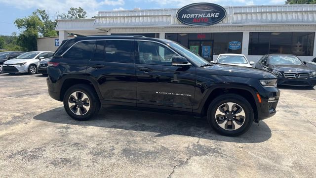 2023 Jeep Grand Cherokee 4xe - Image 10