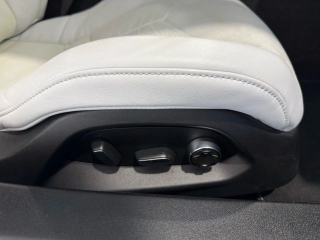 2020 Chevrolet Corvette - Image 114