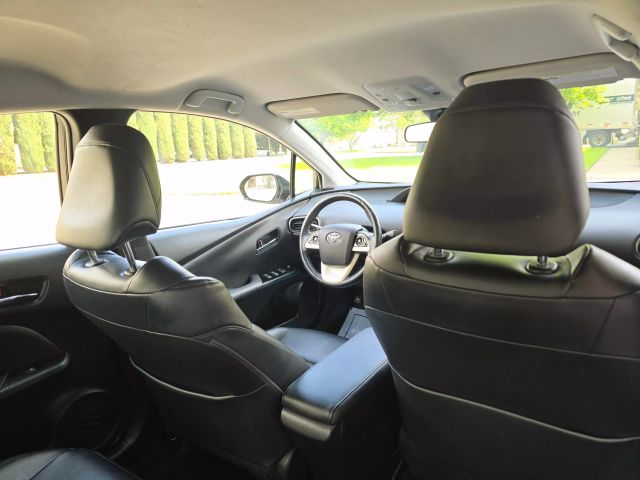 2018 Toyota Prius Prime - Image 32