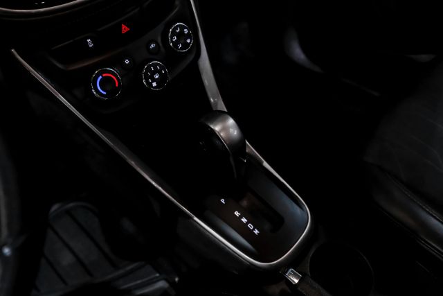 2019 Chevrolet Trax Lt Sport Utility 4d - Image 21