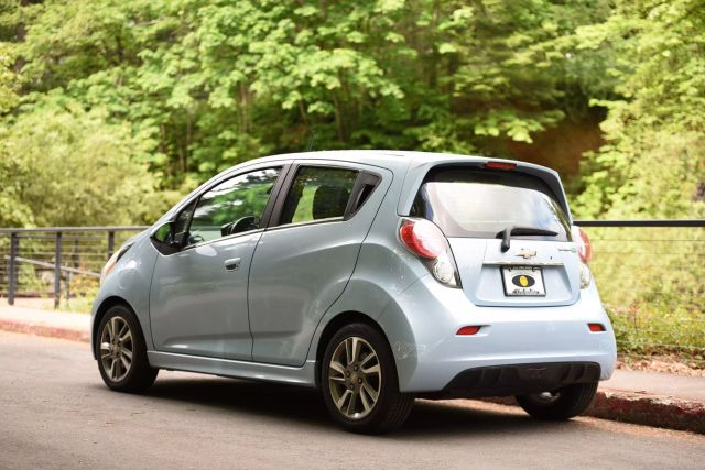 2016 Chevrolet Spark Ev - Image 3