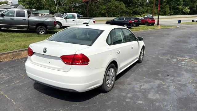 2012 Volkswagen Passat - Image 5