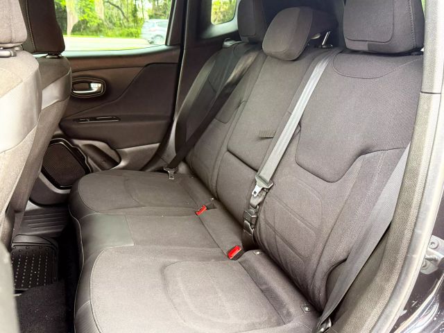 2016 Jeep Renegade - Image 9