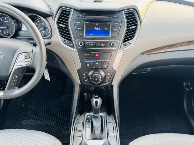 2017 Hyundai Santa Fe Sport - Image 26
