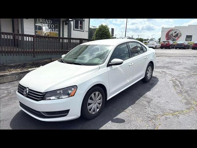 2012 Volkswagen Passat - Image 1