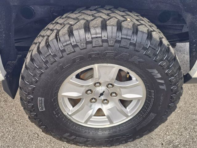2016 Chevrolet Silverado 1500 Crew Cab - Image 11