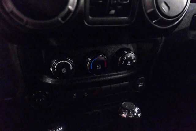 2018 Jeep Wrangler Unlimited Sport S (jk) Sport Utility 4d - Image 24