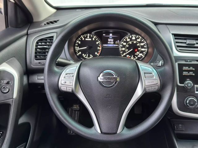 2016 Nissan Altima - Image 27
