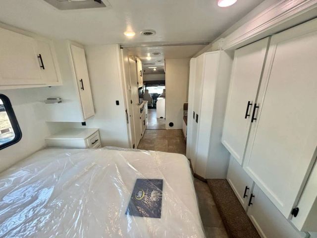 2019 Coachmen Freelander Premier - Image 15