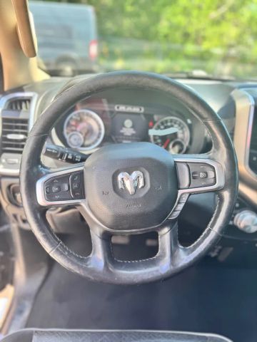 2019 Ram 1500 Crew Cab Laramie Pickup 4d 6 1/3 Ft - Image 22