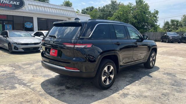 2023 Jeep Grand Cherokee 4xe - Image 12