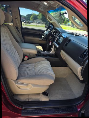 2010 Toyota Tundra Double Cab - Image 12