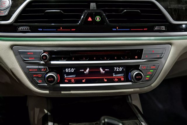 2018 Bmw 7 Series 750i Xdrive Sedan 4d - Image 24