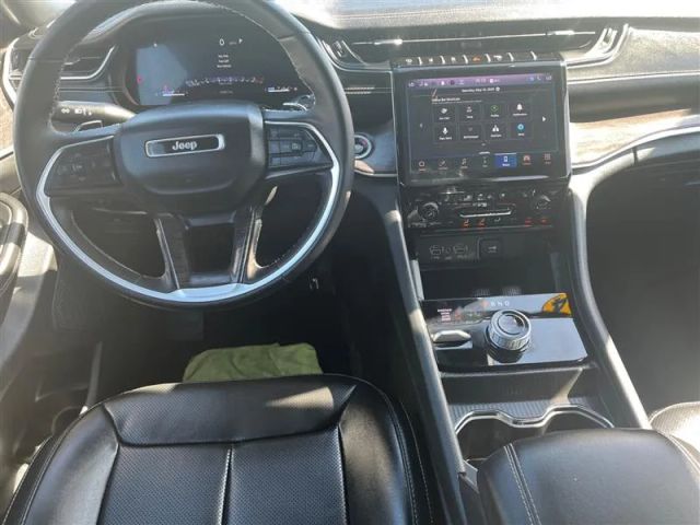 2024 Jeep Grand Cherokee L - Image 10