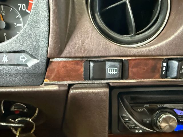 1987 Mercedes-benz 560 Series - Image 228