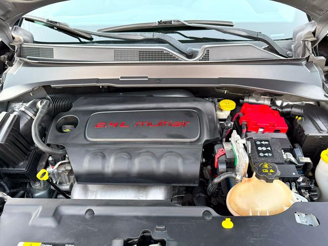 2020 Jeep Compass - Image 33