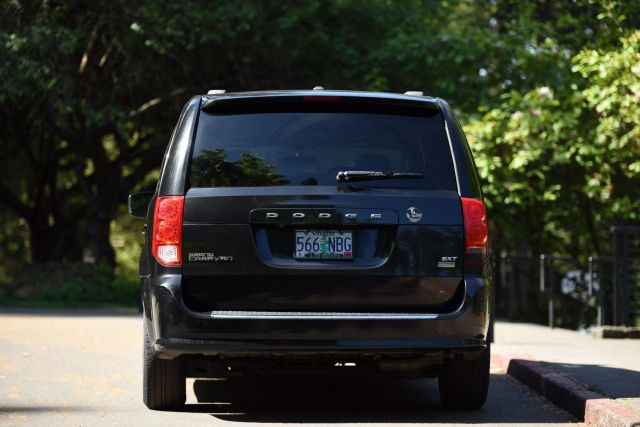 2017 Dodge Grand Caravan Passenger - Image 13