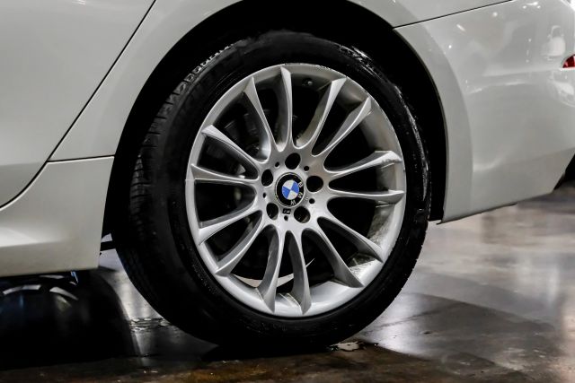2017 Bmw 5 Series 535i Gran Turismo Xdrive Sedan 4d - Image 57