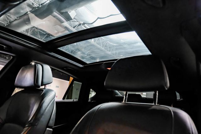 2017 Bmw 5 Series 535i Gran Turismo Xdrive Sedan 4d - Image 5