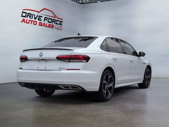 2020 Volkswagen Passat - Image 5