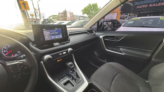2019 TOYOTA RAV4 SUV 4-CYL, 2.5 LITER LE SPORT UTILITY 4D