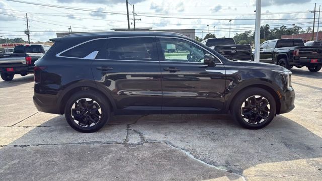 2024 Kia Sorento - Image 11