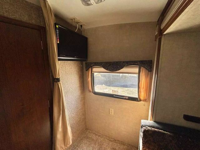 2013 Keystone Rv Laredo Super Lite - Image 6