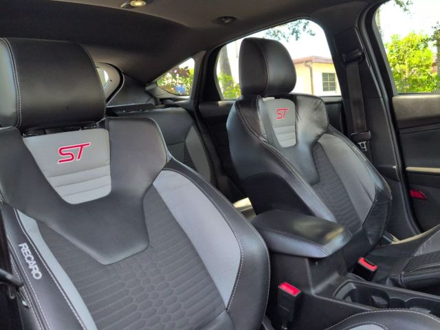 2016 Ford Focus - Image 16