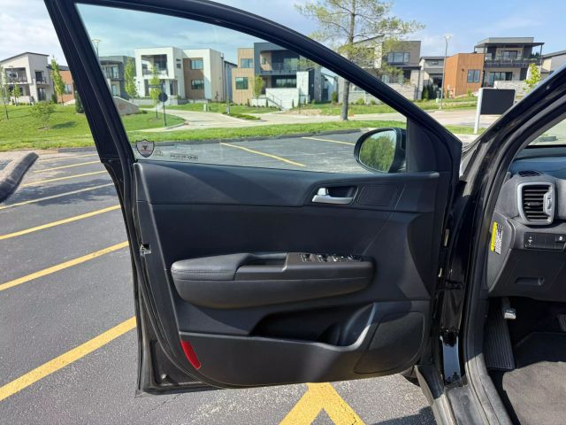 2017 Kia Sportage - Image 8