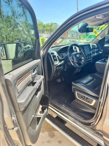 2019 Ram 1500 Crew Cab Laramie Pickup 4d 6 1/3 Ft - Image 32