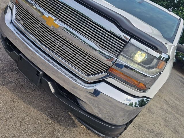 2016 Chevrolet Silverado 1500 Crew Cab - Image 13