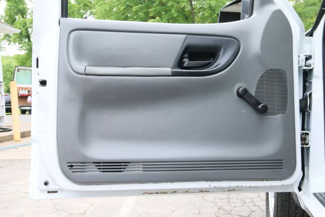 2010 Ford Ranger Regular Cab - Image 10