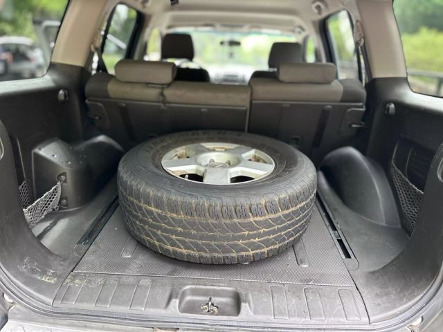 2005 Nissan Xterra - Image 8