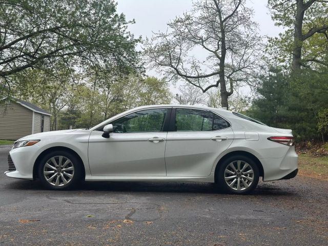 2019 Toyota Camry Le Sedan 4d - Image 8