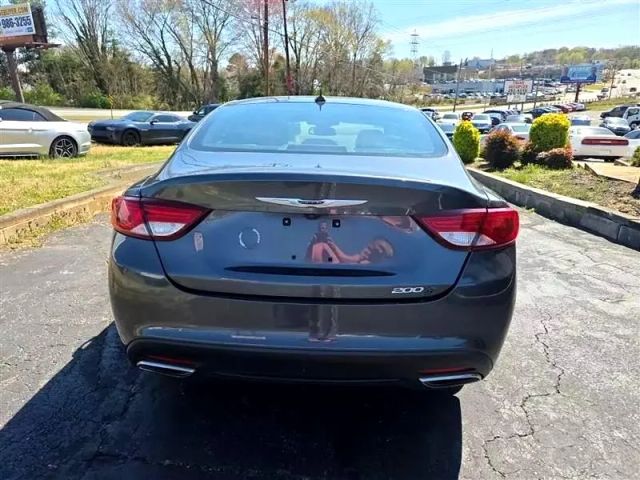 2015 Chrysler 200 - Image 6
