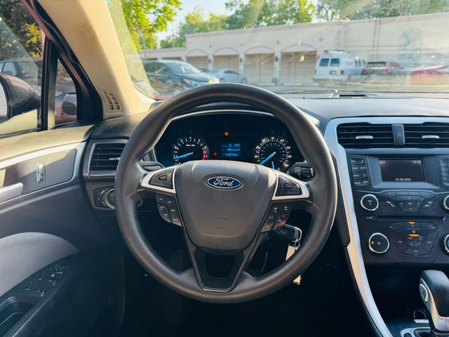 2016 Ford Fusion - Image 23