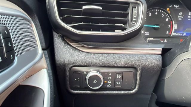 2021 Ford Explorer - Image 26