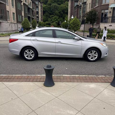 2011 Hyundai Sonata Gls Sedan 4d - Image 6