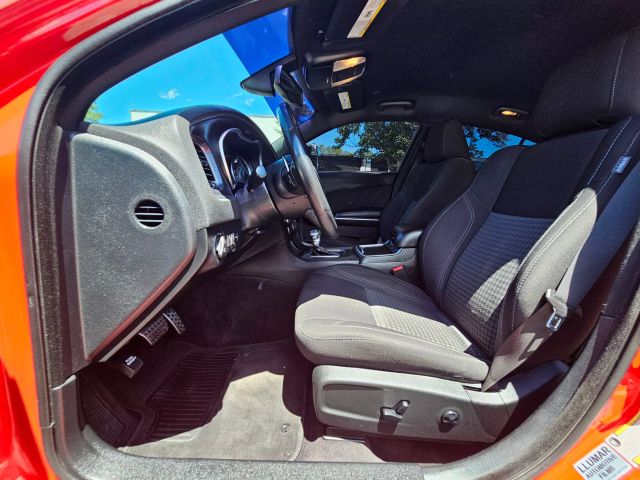 2018 Dodge Charger - Image 15