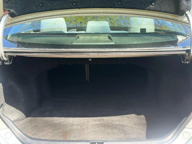 2013 Toyota Camry Le Sedan 4d - Image 16