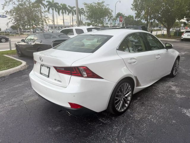 2015 Lexus Is - Image 4
