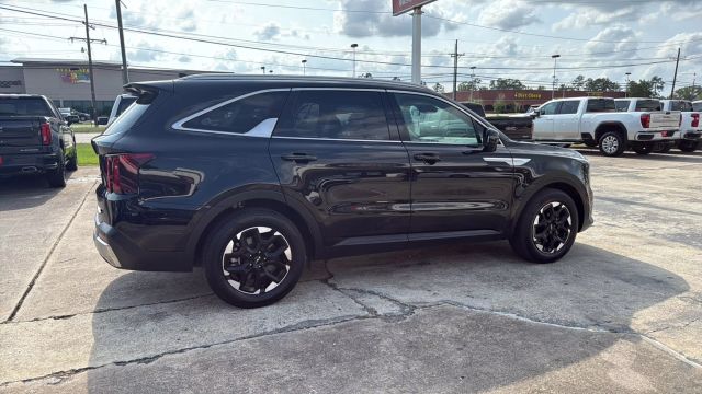 2024 Kia Sorento - Image 12