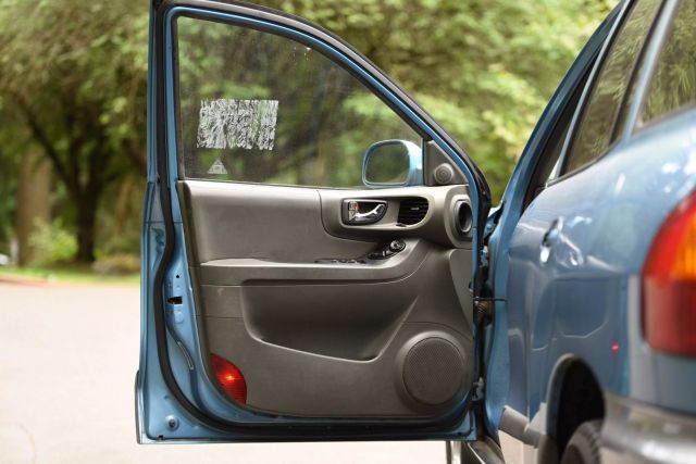 2003 Hyundai Santa Fe - Image 14