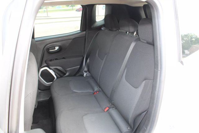 2019 Jeep Renegade - Image 4