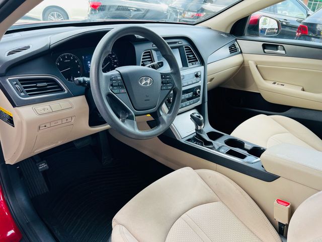 2017 Hyundai Sonata - Image 20