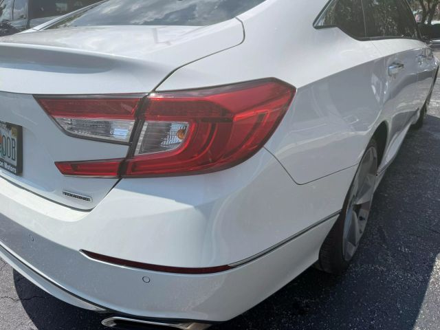2018 Honda Accord - Image 24