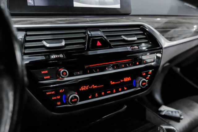 2017 Bmw 5 Series 530i Sedan 4d - Image 25